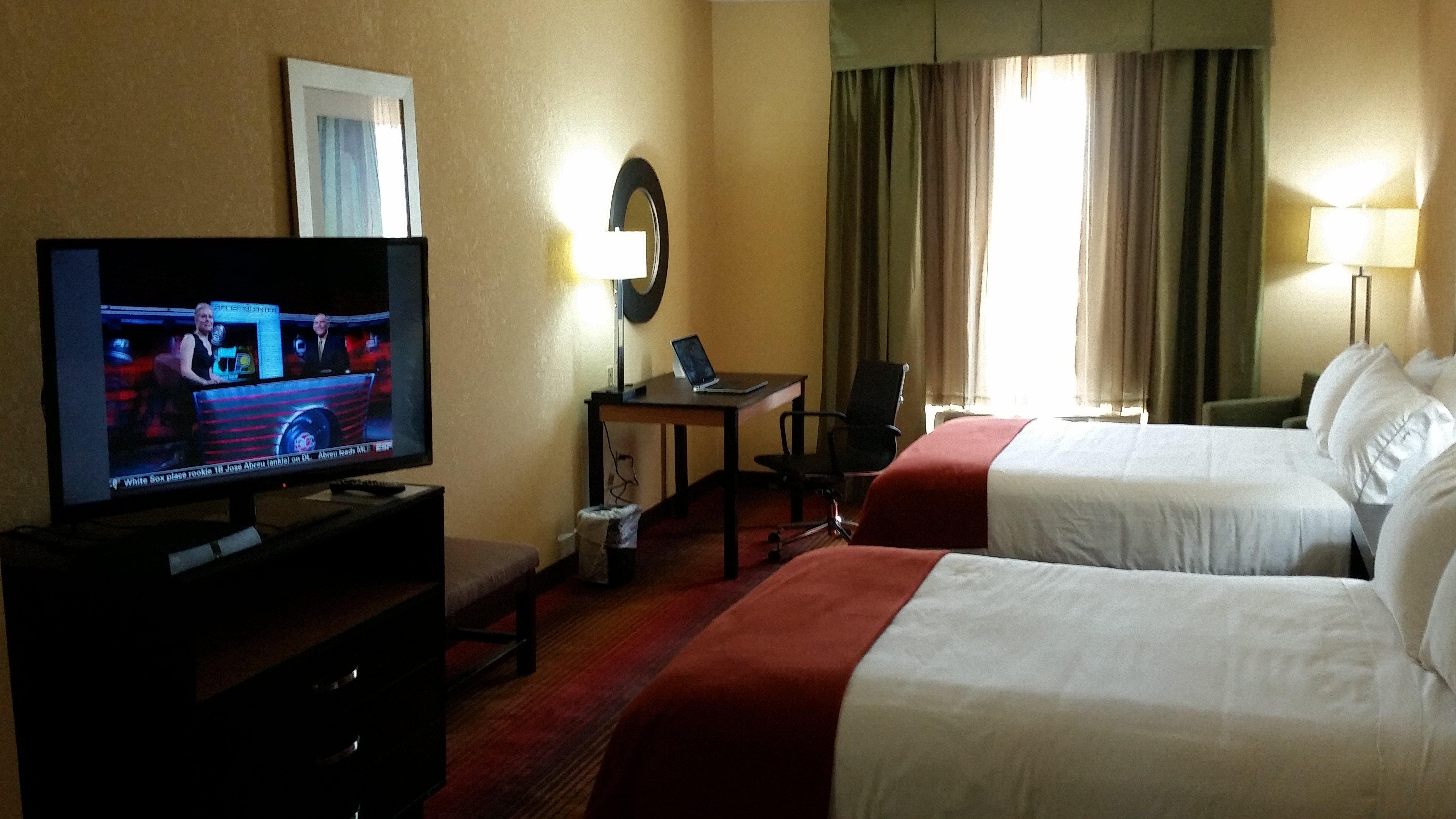 Holiday Inn Express & Suites Houston East - Baytown, An Ihg Hotel Exterior photo